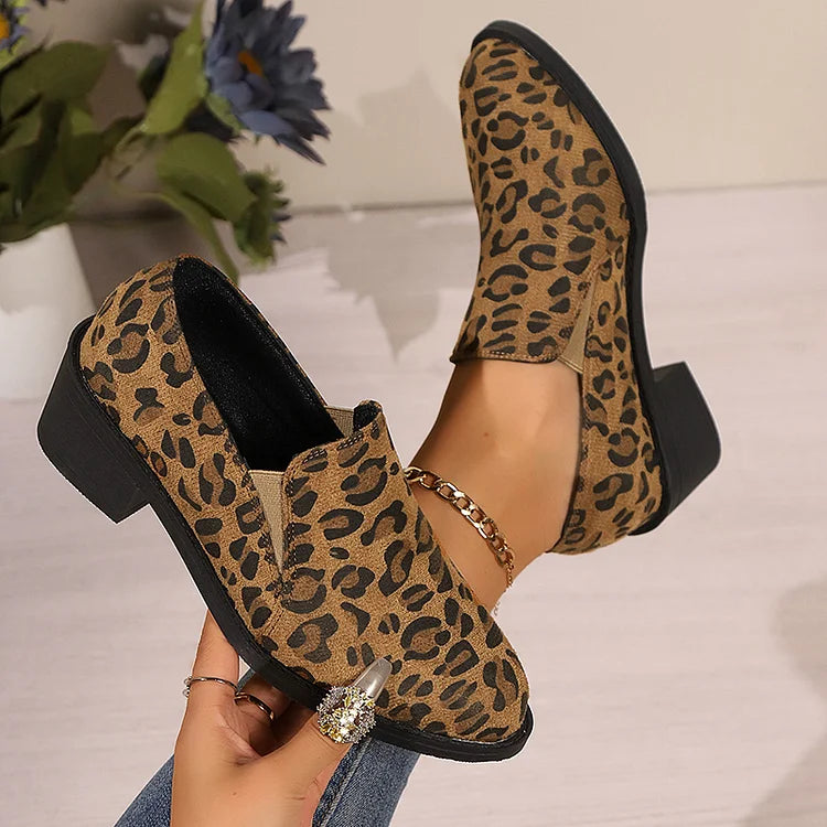 Angéla | Elegáns leopárdmintás mokaszin