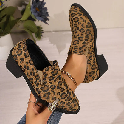 Angéla | Elegáns leopárdmintás mokaszin