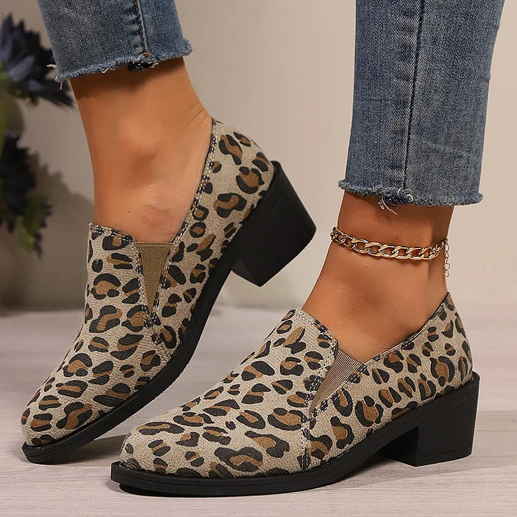 Angéla | Elegáns leopárdmintás mokaszin