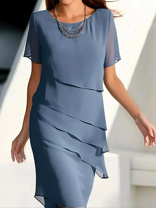 Anastasia | Elegáns Rétegezett Midi Ruha