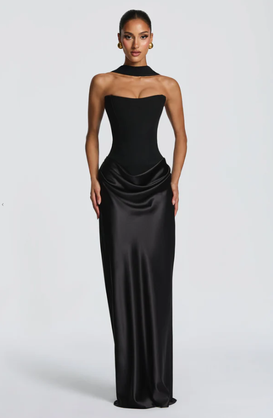 Llona Maxi Ruha