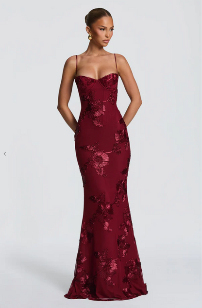 Nóra Maxi Ruha
