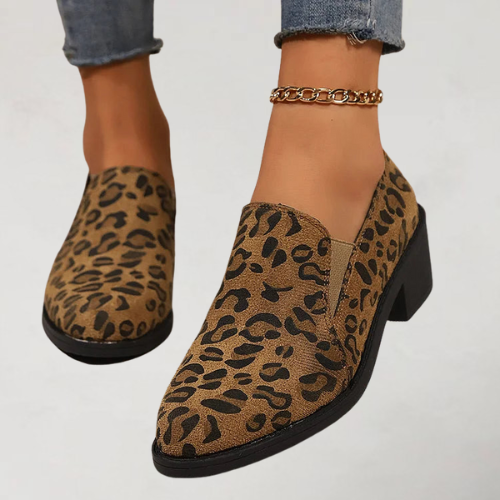 Angéla | Elegáns leopárdmintás mokaszin