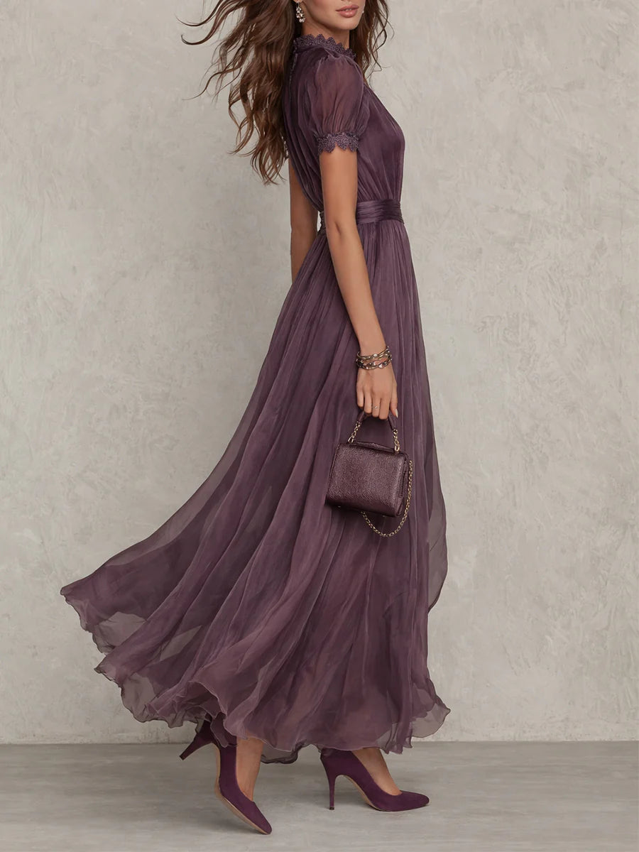 Fanni – Hosszú lila chiffon ruha csipkeszegéllyel